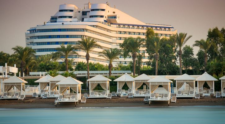 TITANIC RESORT HOTEL