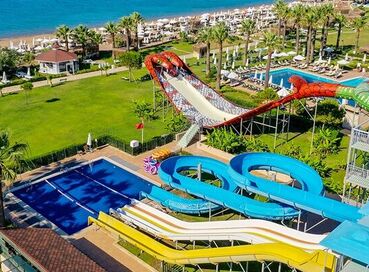 CRYSTAL TAT BEACH GOLF RESORT & SPA