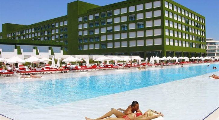 ADAM & EVE HOTEL