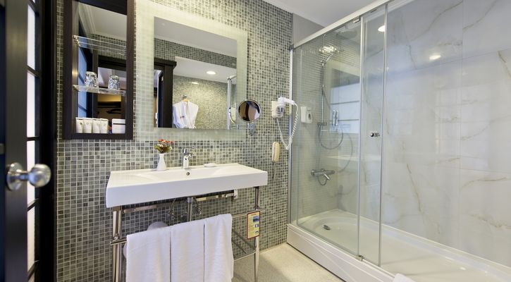 LiMAK LARA HOTEL