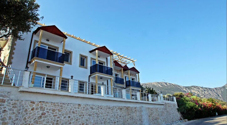 Blue Island Luxury Hotel