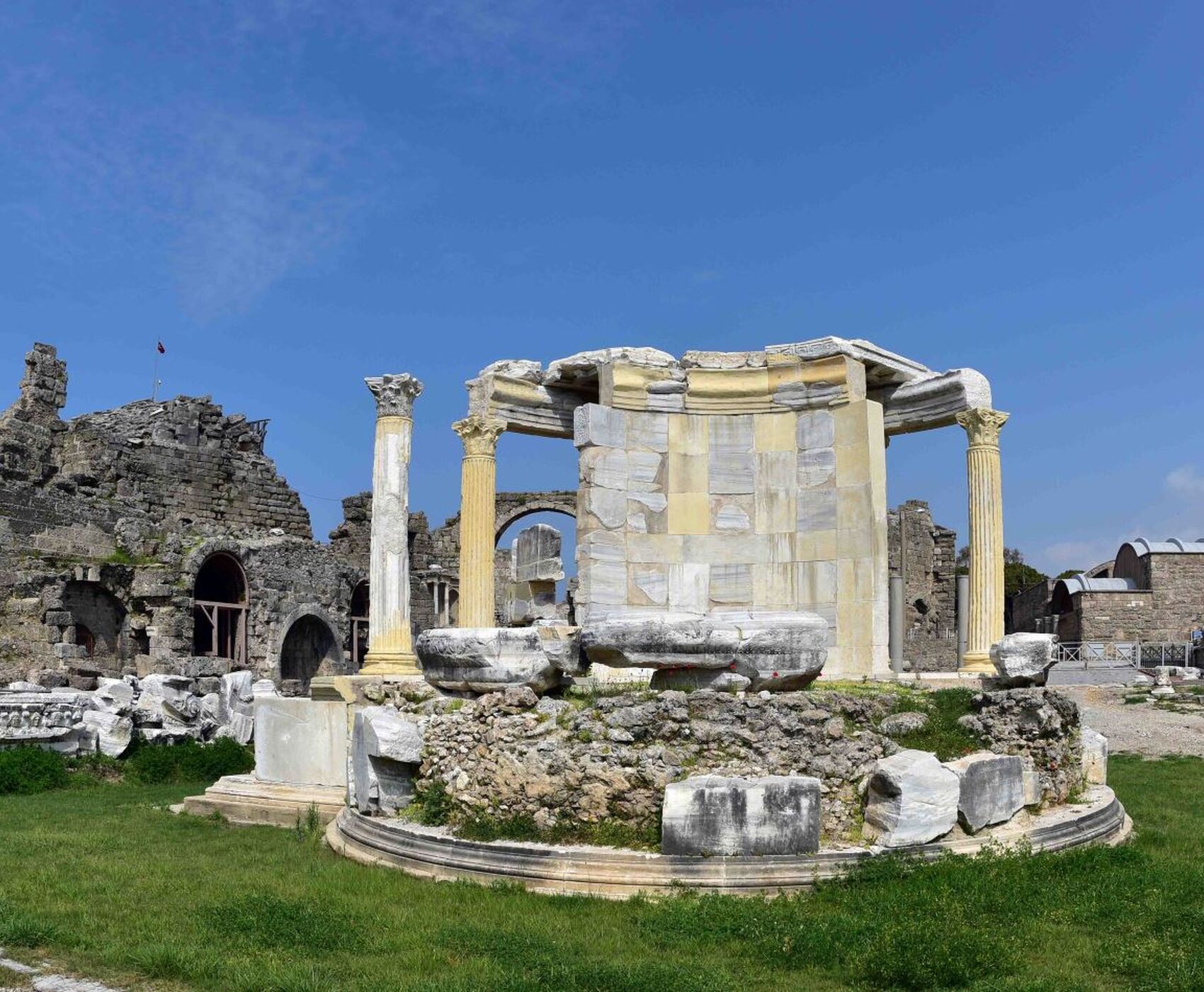 ALANYA CASTLE - DİMÇAYI - MANAVGAT WATERFALL - SİDE ANCIENT CITY