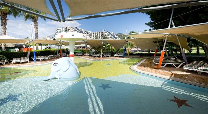 LiMAK LiMRA HOTEL