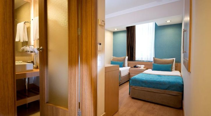 LiMAK LiMRA HOTEL