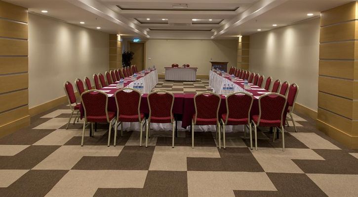 LiMAK LiMRA HOTEL
