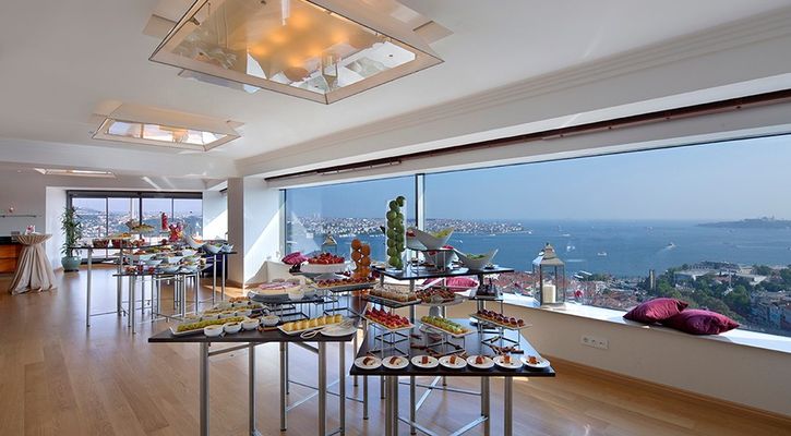 Conrad İstanbul Bosphorus