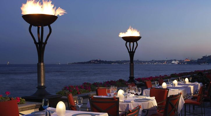 Four Seasons Hotel Istanbul At The Bosphorus