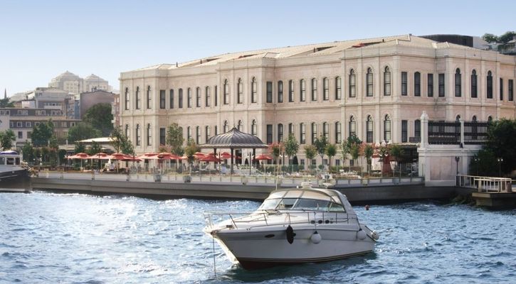 Four Seasons Hotel Istanbul At The Bosphorus