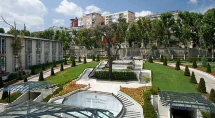 Four Seasons Hotel Istanbul At The Bosphorus