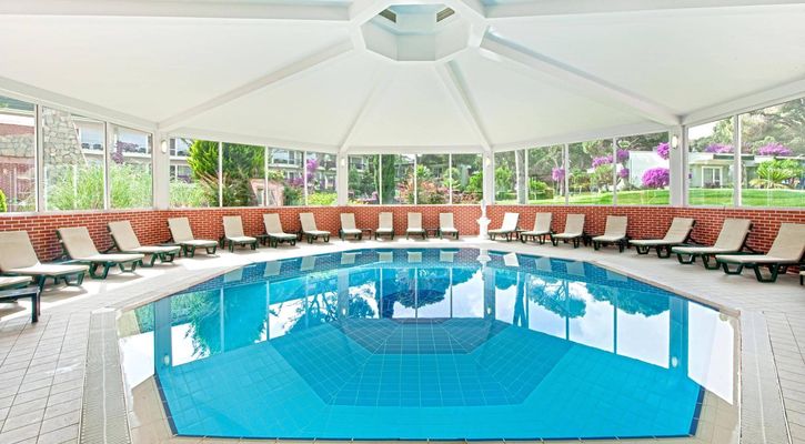 Maritim Pine Beach Resort