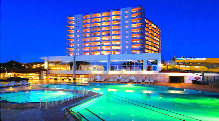 Adonis Hotel