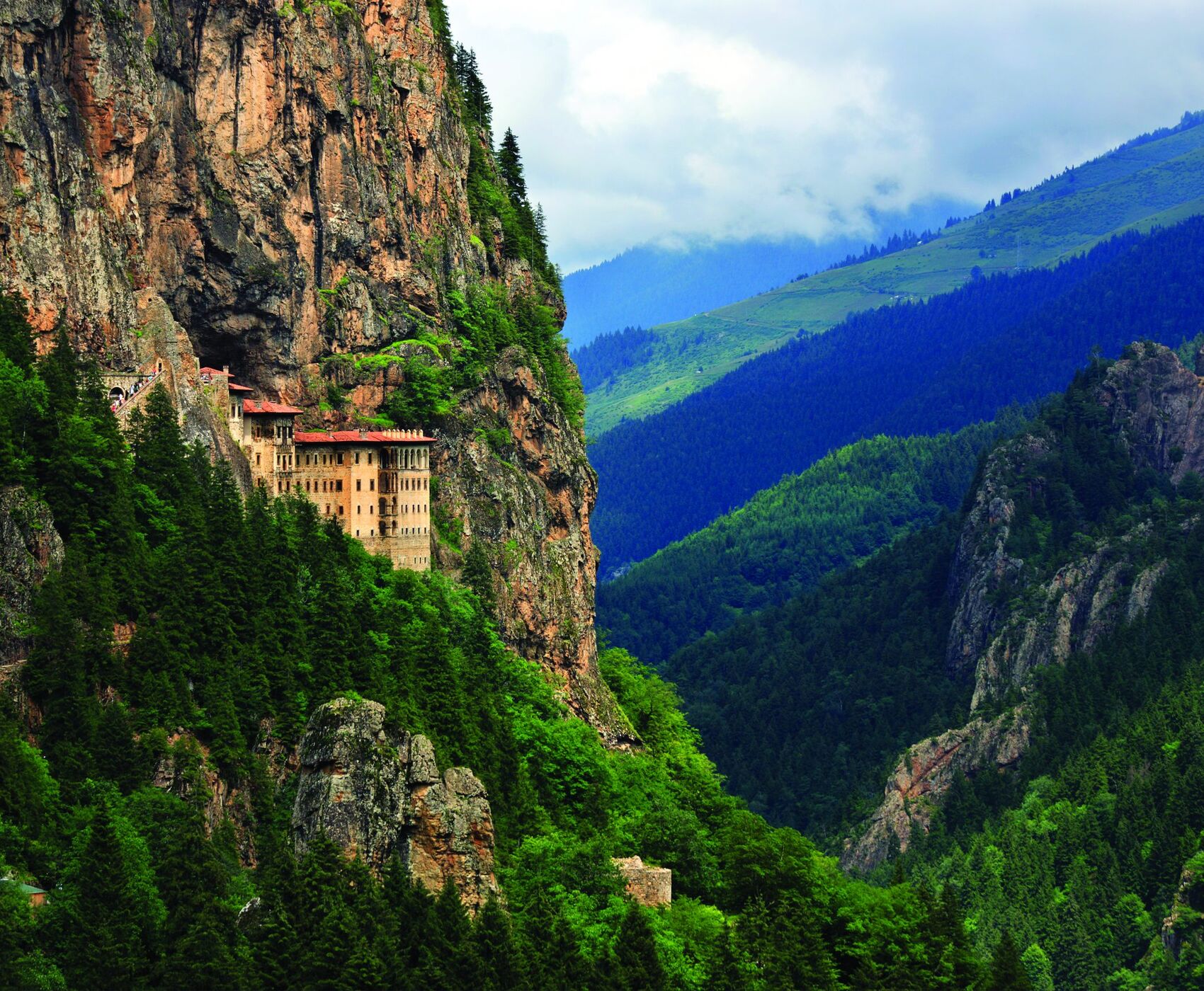 TURİSTİK DOĞU EKSPRESİ ANKARA KARS BATUM TRABZON