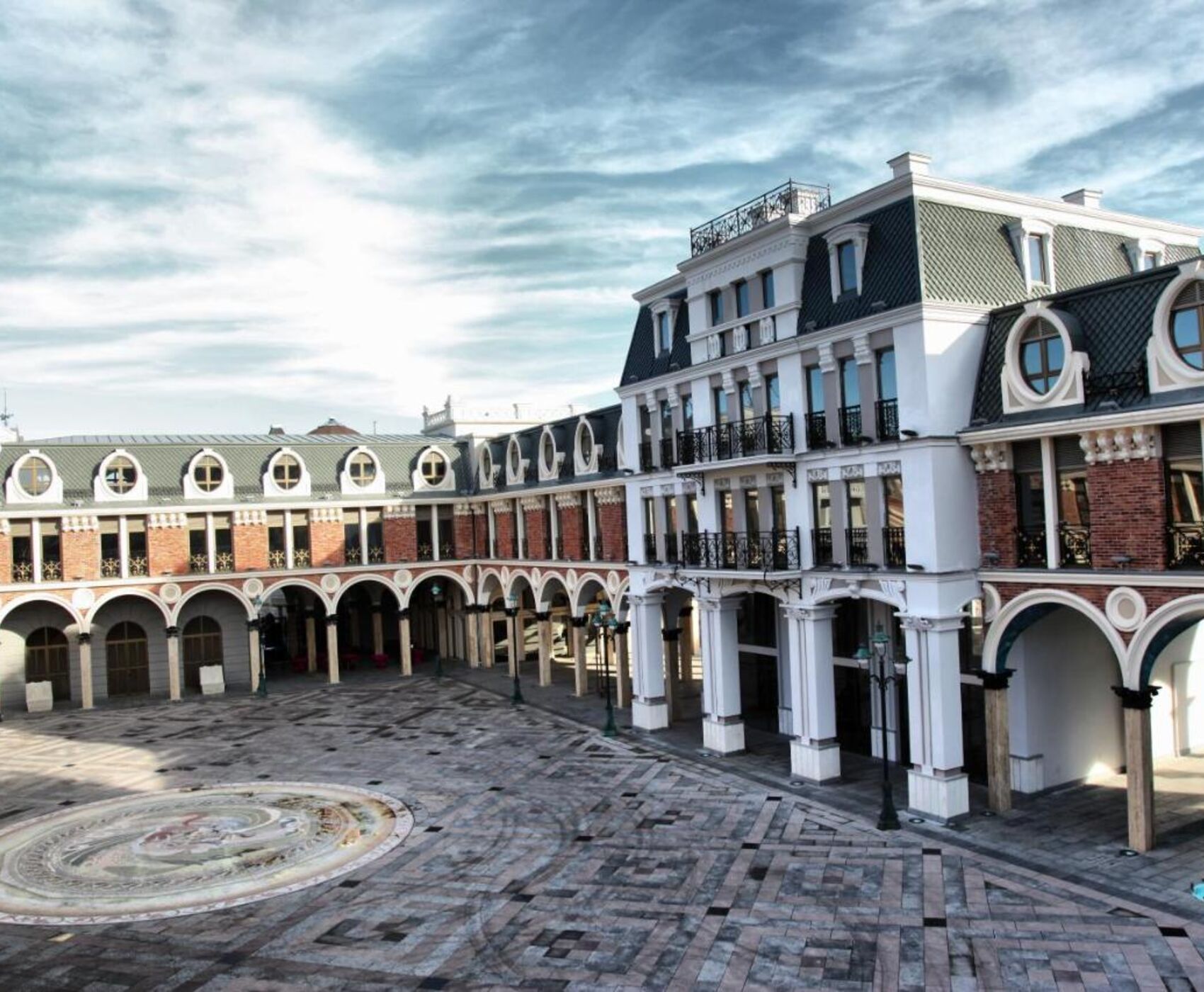 UÇAKLI VAN KARS KARADENİZ BATUM TURU