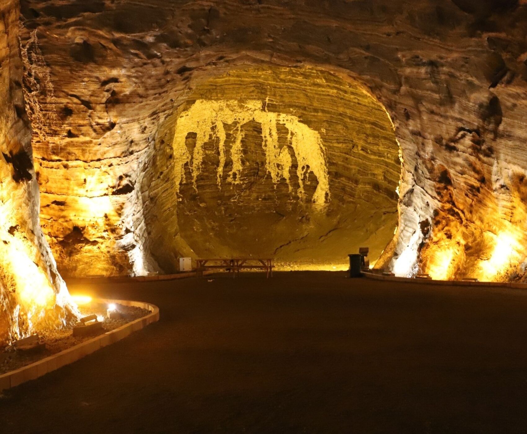 UÇAKLI VAN KARS KARADENİZ BATUM TURU