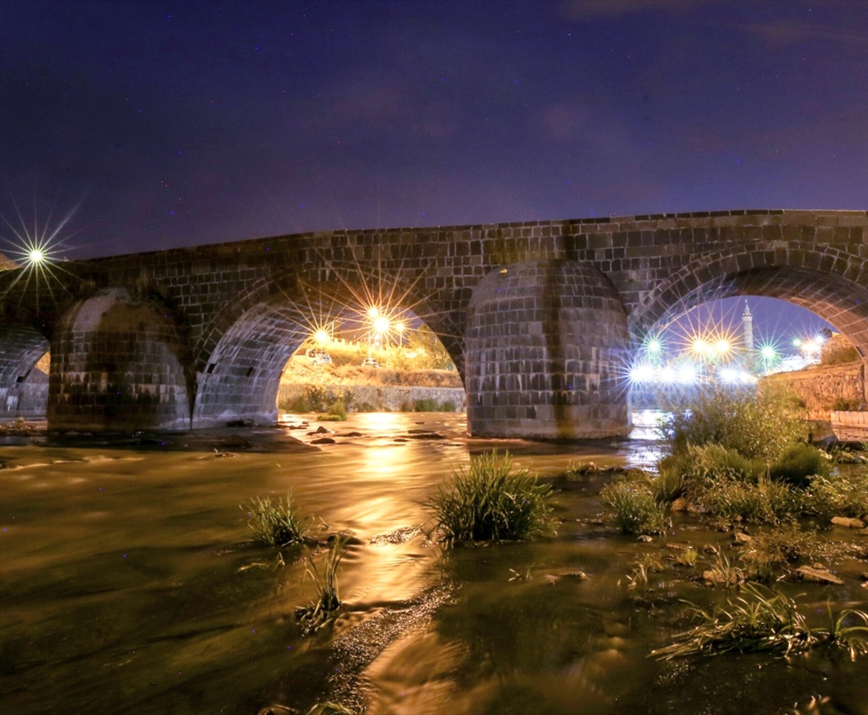 UÇAKLI VAN KARS KARADENİZ BATUM TURU