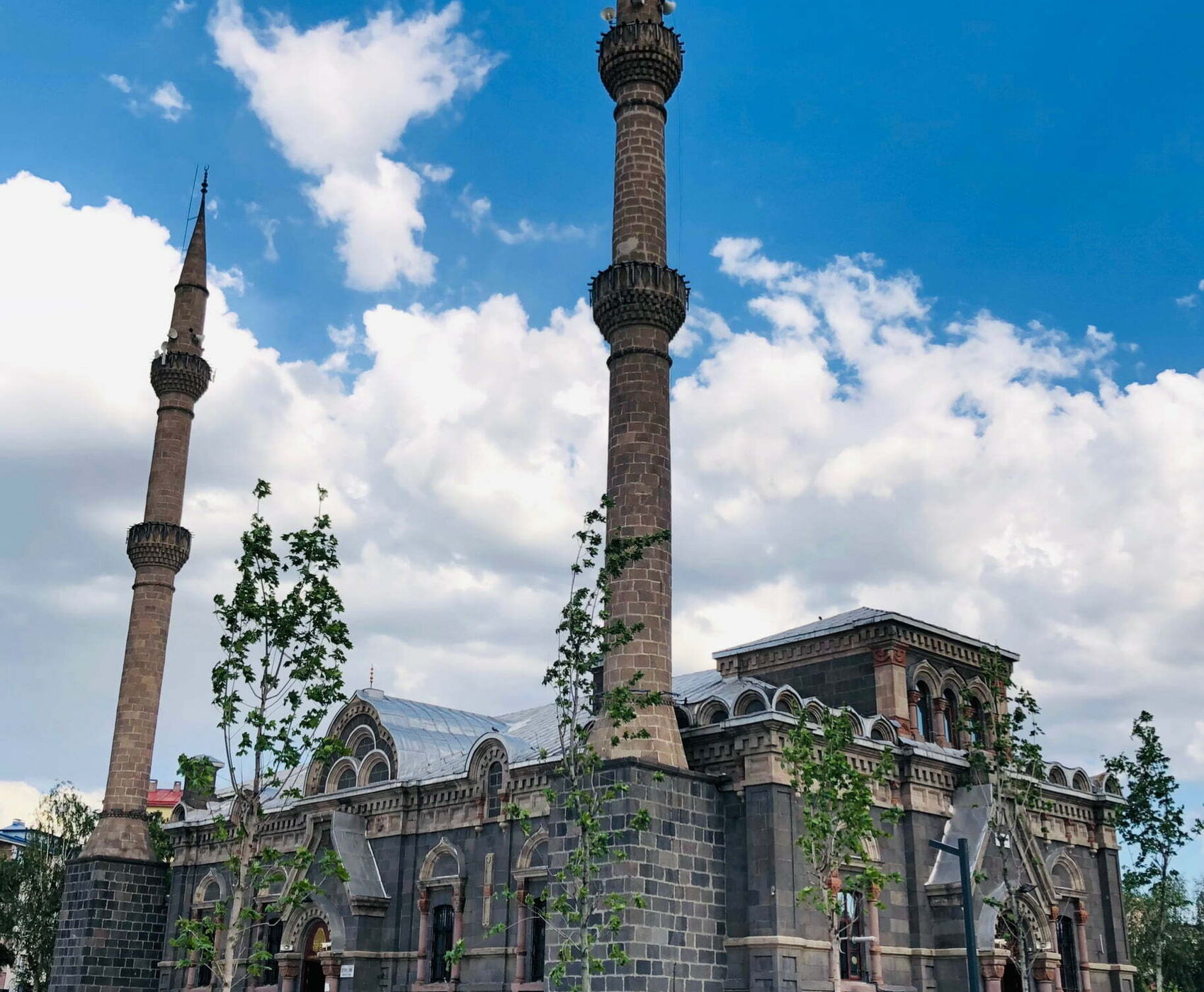 UÇAKLI VAN KARS KARADENİZ BATUM TURU