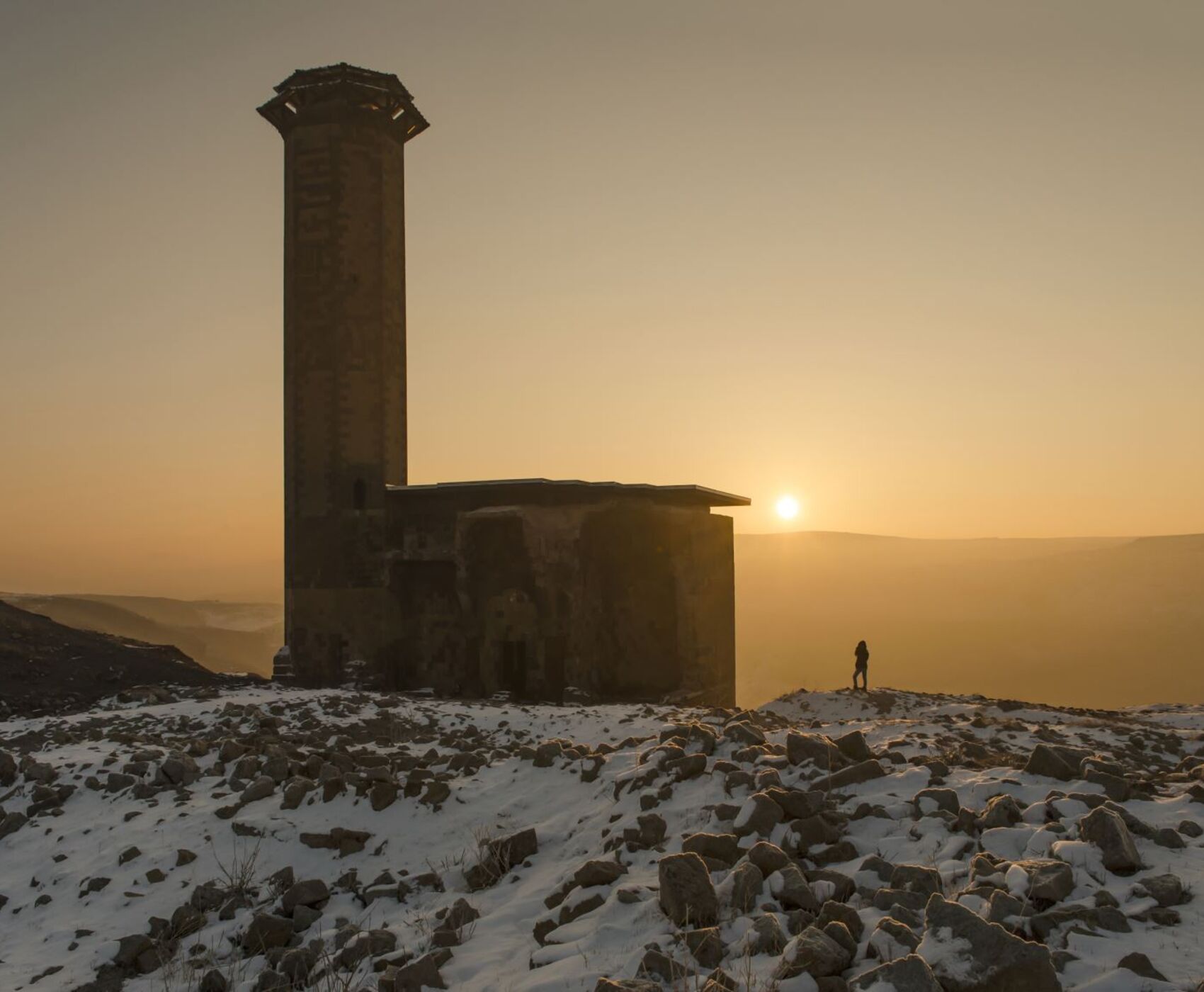 UÇAKLI VAN KARS KARADENİZ BATUM TURU