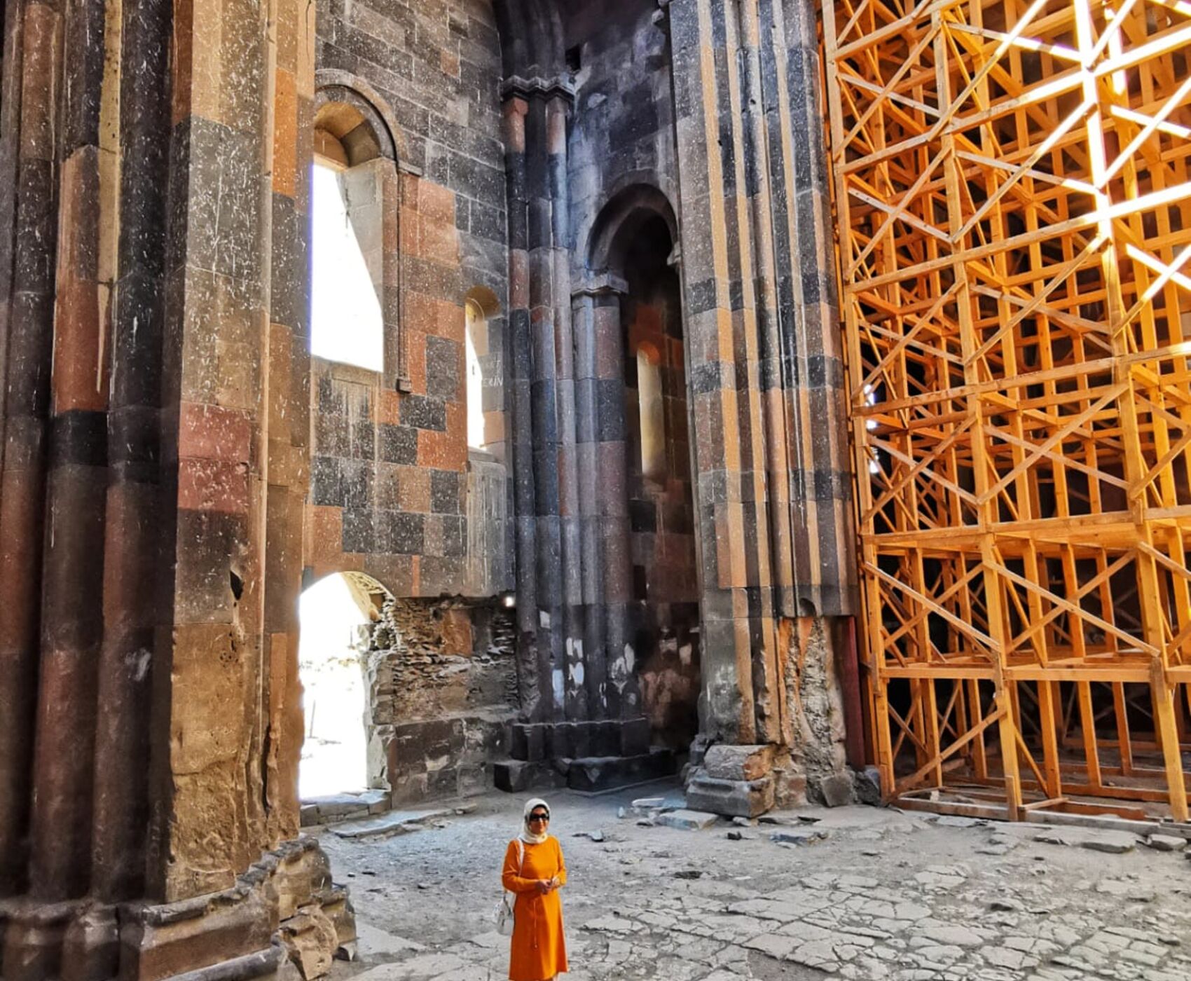 UÇAKLI VAN KARS KARADENİZ BATUM TURU