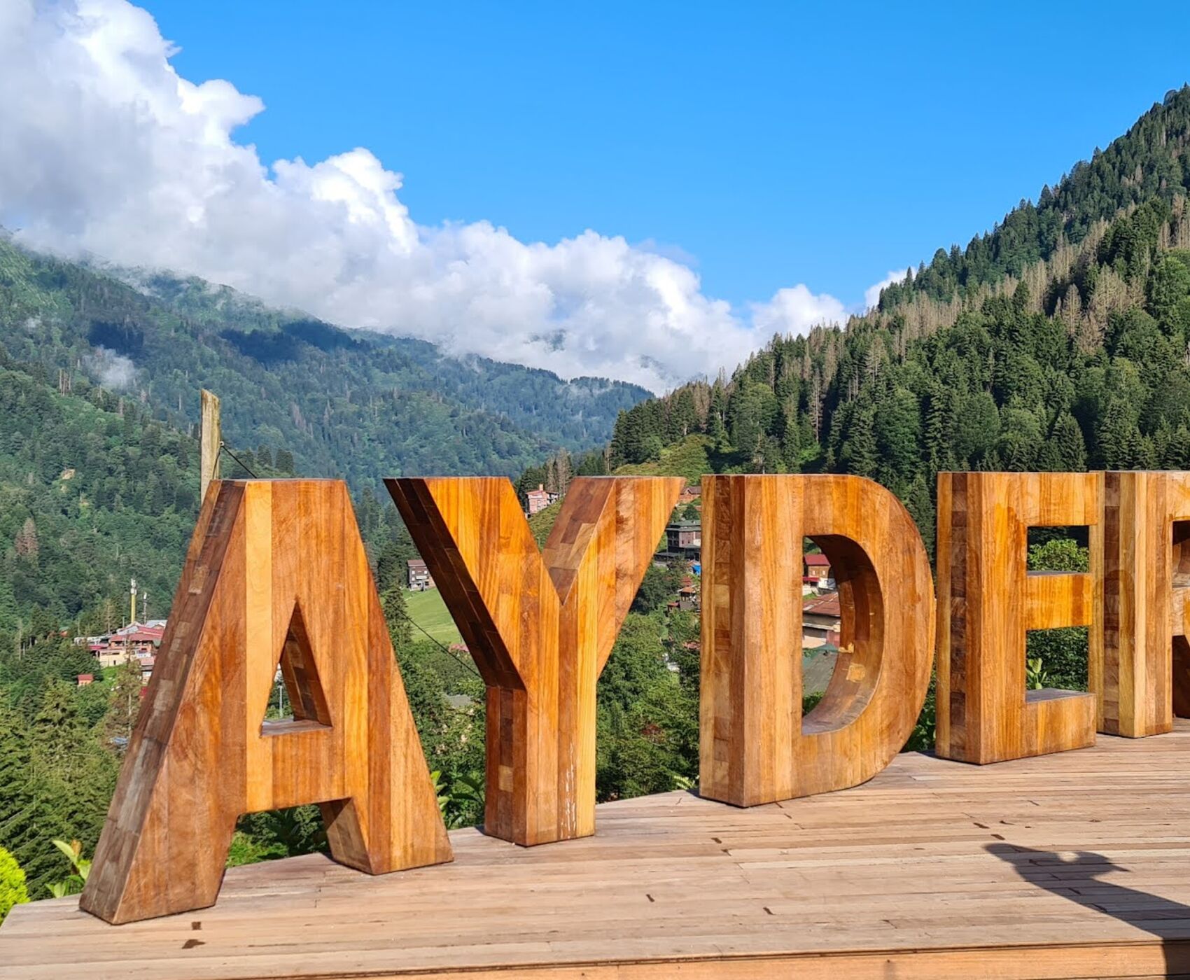 UÇAKLI VAN KARS KARADENİZ BATUM TURU