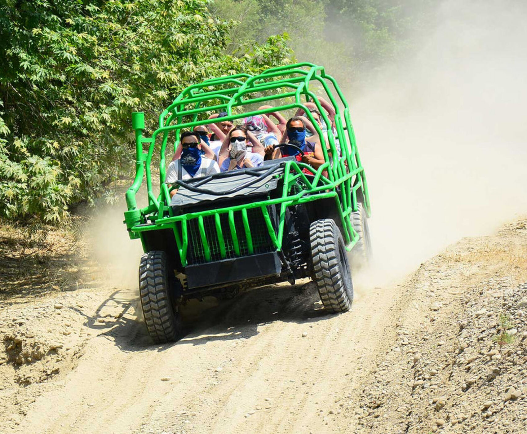 AKREP (MONSTER) JEEP SAFARİ & RAFTİNG