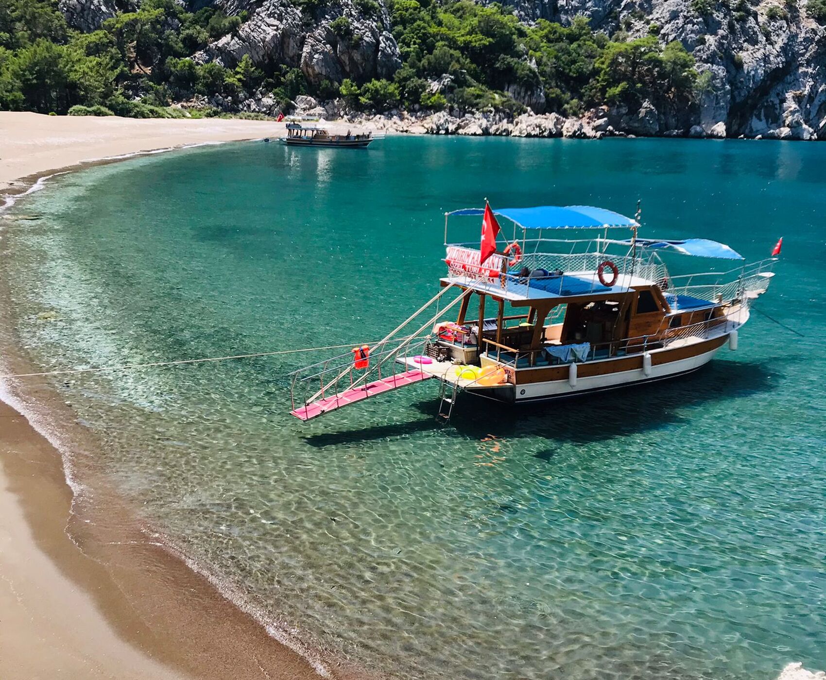 ADRASAN CENEVİZ SAZAK AKVARYUM KOYLARI YAT TURU