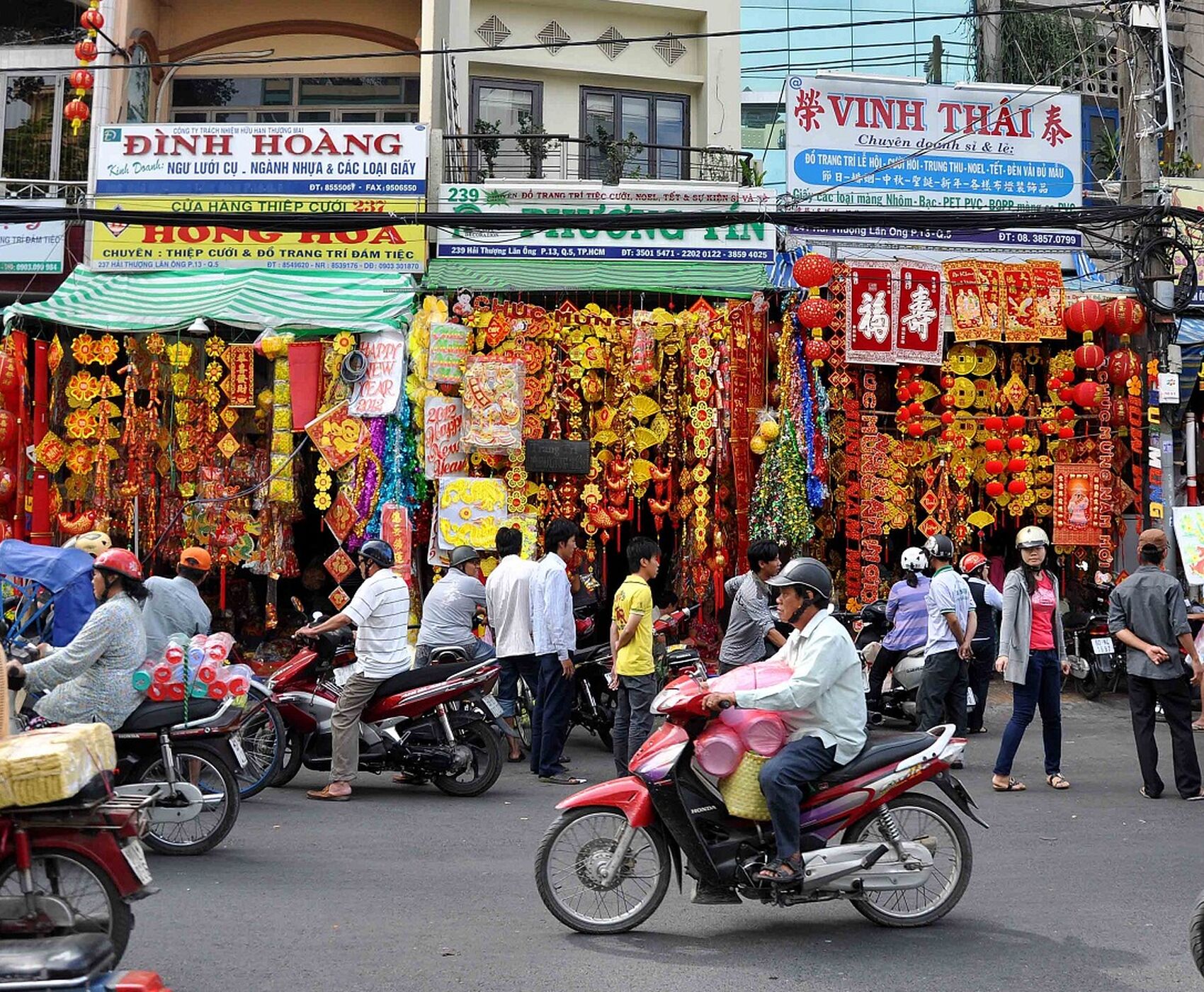 VIETNAM & CAMBODIA TOUR WITH FLIGHT