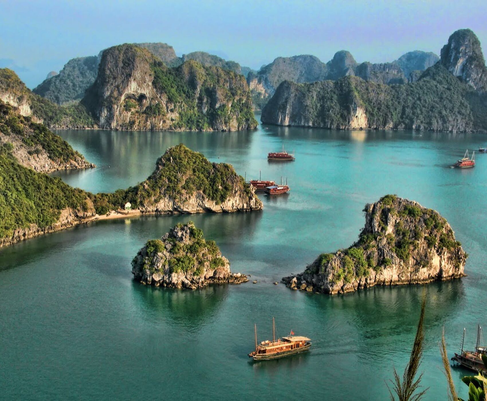 VIETNAM & CAMBODIA TOUR WITH FLIGHT