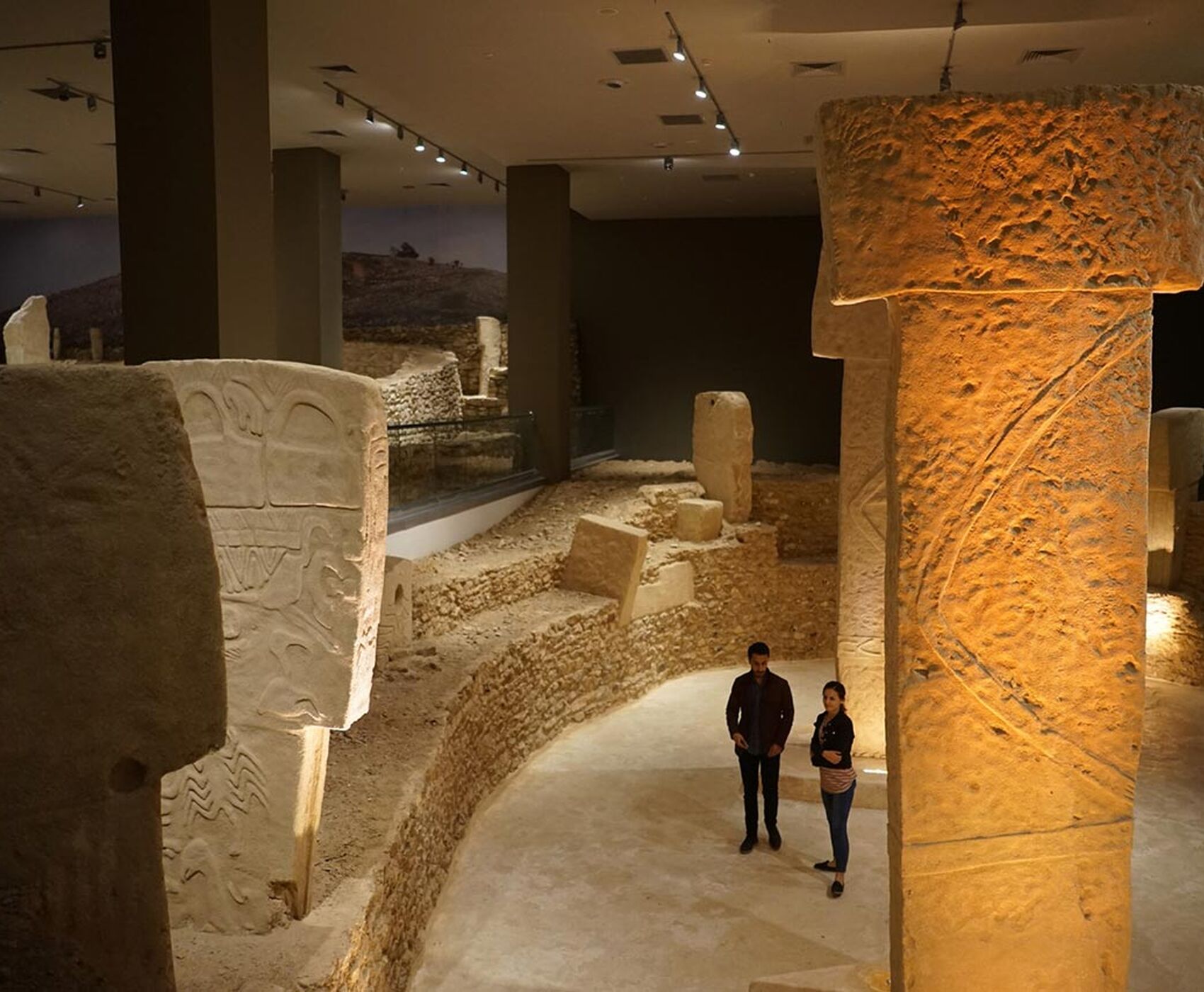 UÇAKLI DİYARBAKIR MİDYAT MARDİN NUSAYBİN HARRAN  GÖBEKLİTEPE GAZİANTEP