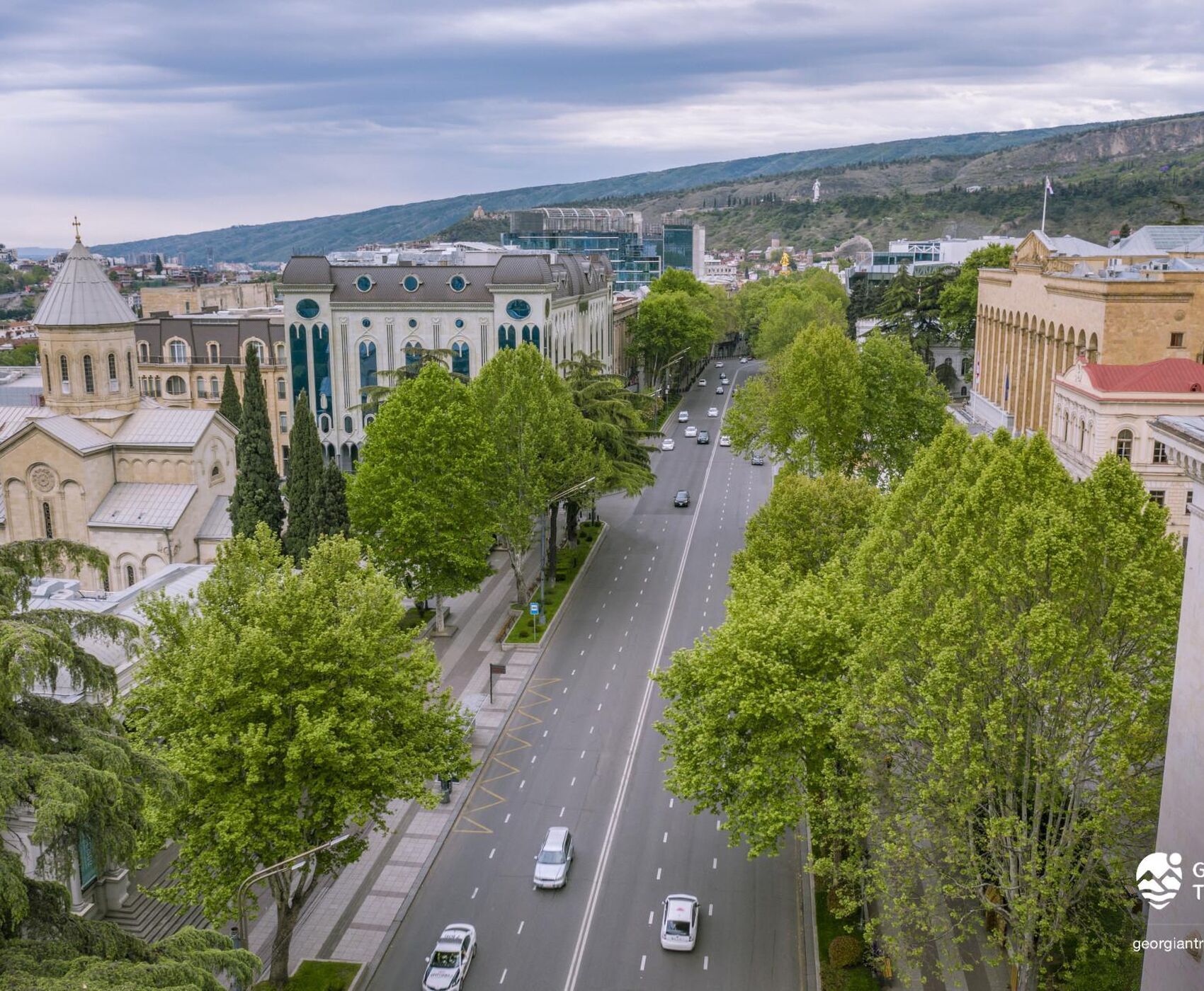 ANTALYADAN DİREKT UÇAKLI  TİFLİS GÜRCİSTAN