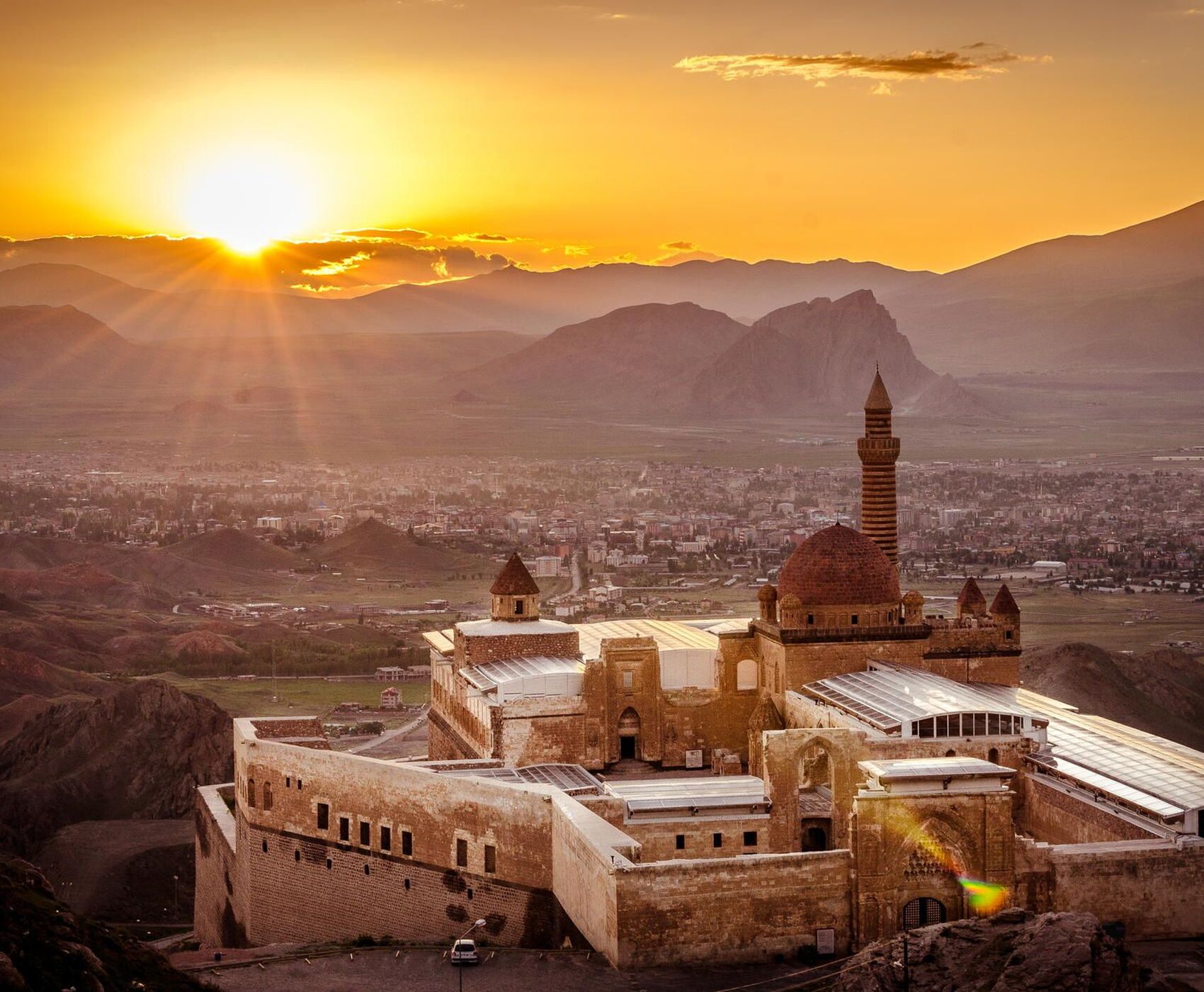 VAN NAHÇİVAN TEBRİZ HAKKARİ ŞIRNAK ( AZERBAYCAN & İRAN )