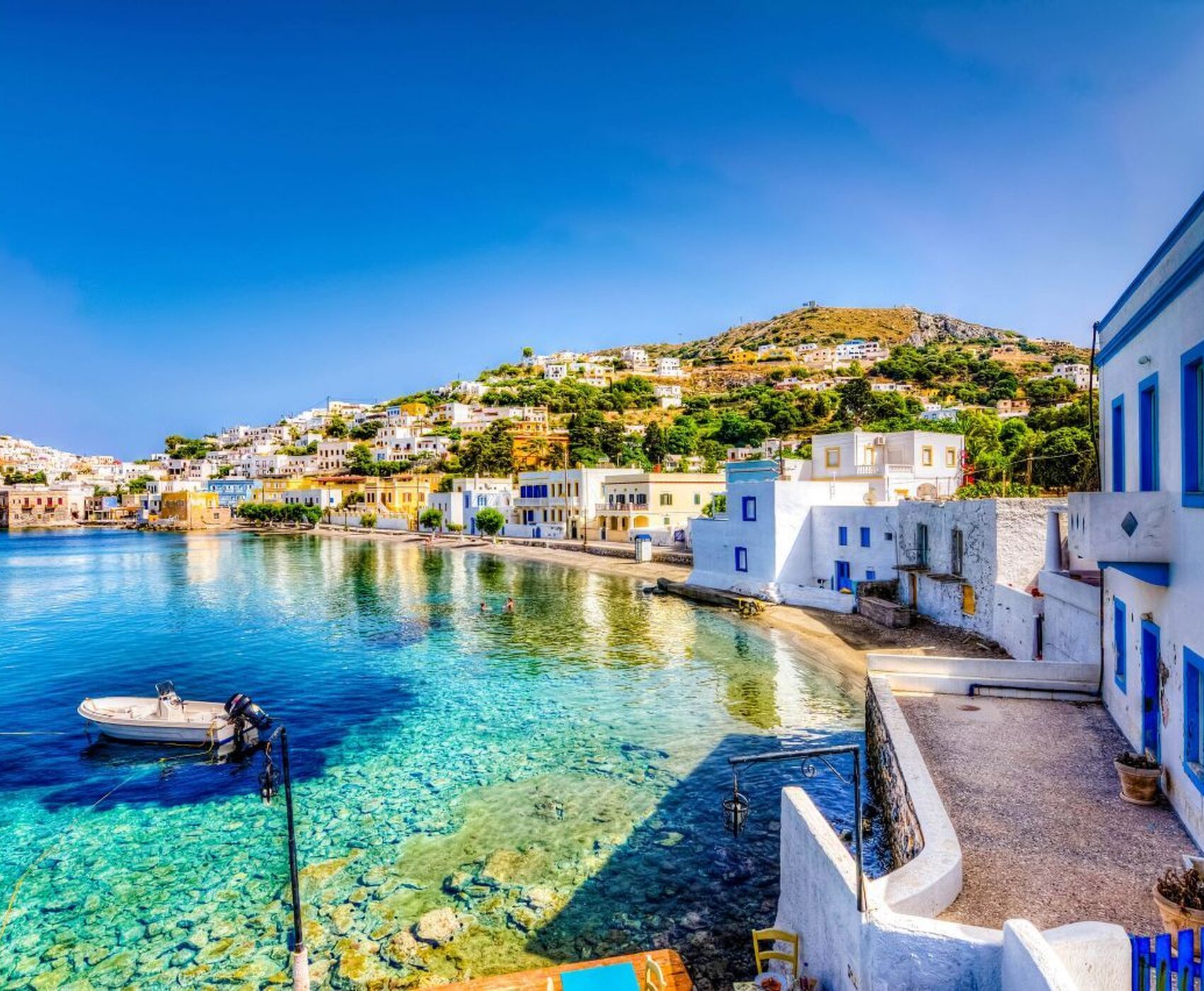 LEROS TOUR