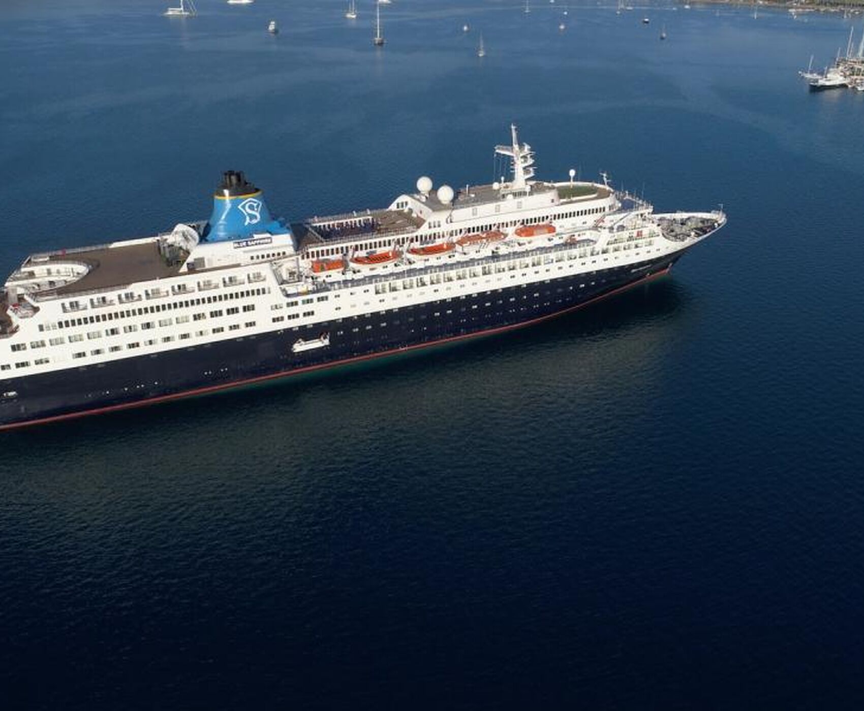 ÇEŞME ÇIKIŞLI SELECTUM BLU CRUISES İLE  TEK ADA RODOS