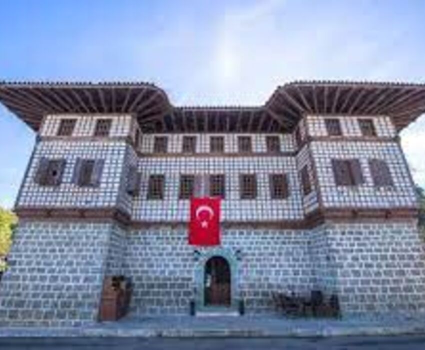 UÇAKLI VAN KARS KARADENİZ YAYLALARI