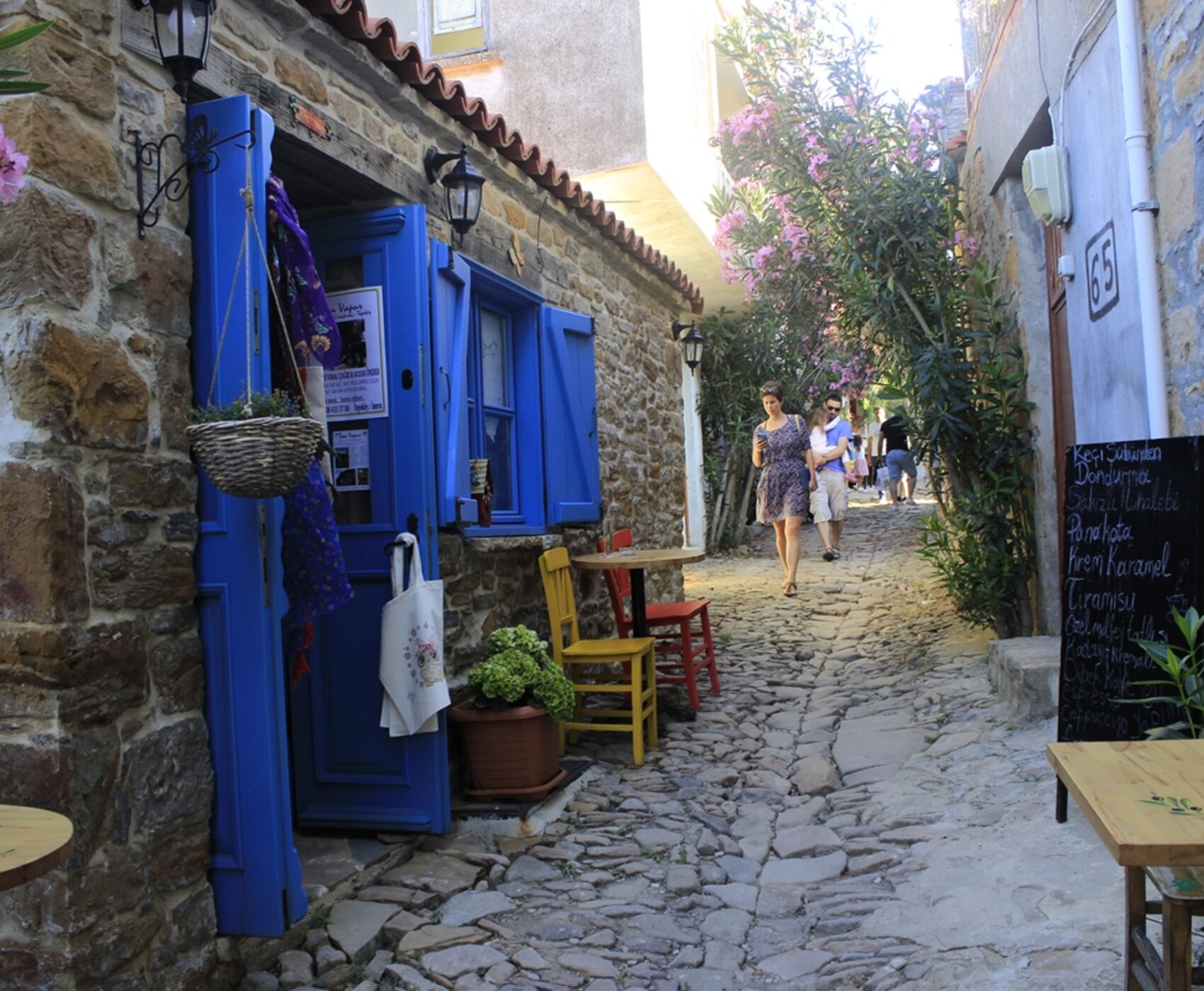 UÇAKLI İZMİR &ALAÇATI & FOÇA & AYVALIK &  BOZCAADA & ÇANAKKALE & BANDIRMA & BURSA 