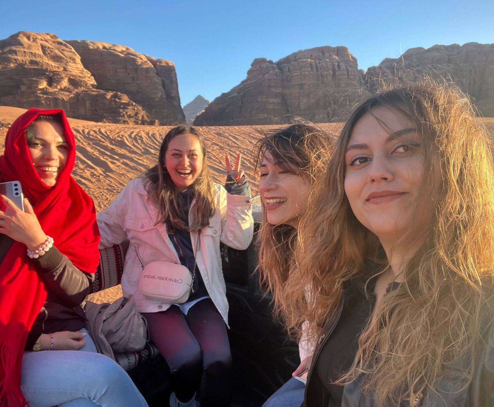 ANTALYA ÇIKIŞLI VİZESİZ HER ŞEY DAHİL BAŞTAN BAŞA ÜRDÜN KEŞİF TURU