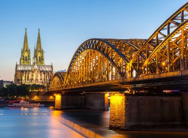 ADANA’DAN MEGA BENELÜX & PARİS &  KÖLN & COLMAR TURU SunExpress Havayolları ile 6 gece