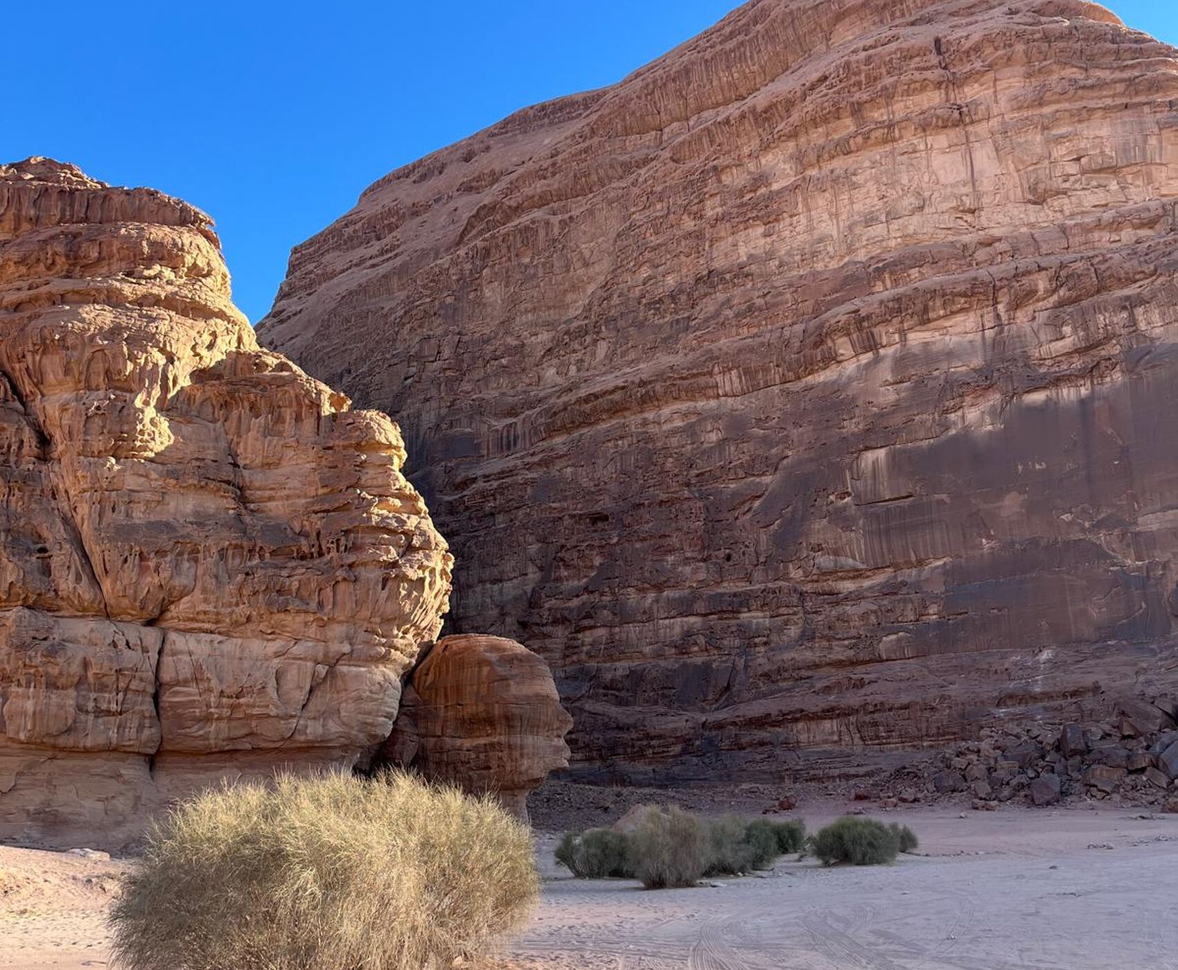 İSTANBUL ÇIKIŞLI VİZESİZ HER ŞEY DAHİL BAŞTAN BAŞA ÜRDÜN KEŞİF TURU
