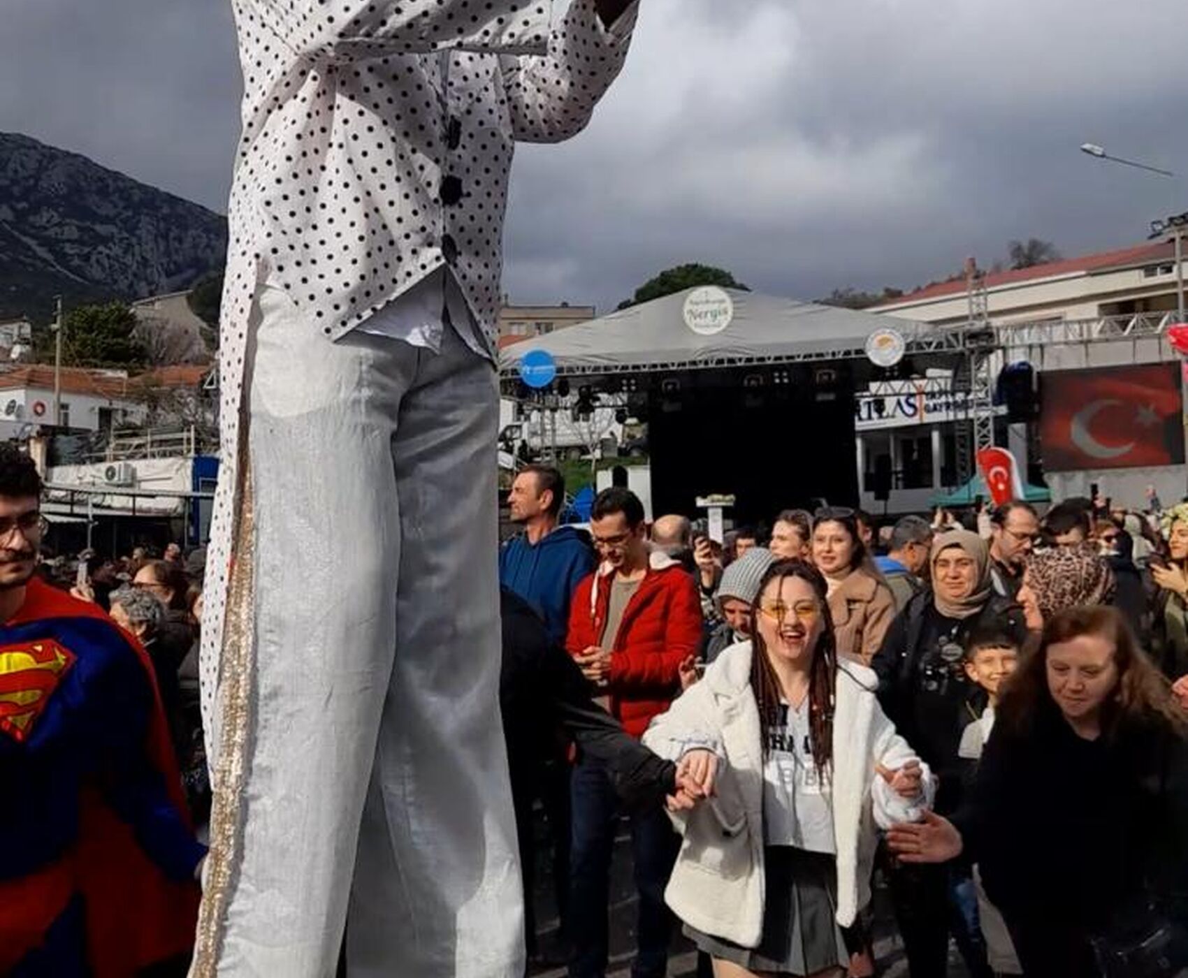 EGE'NİN EN RENKLİ KIŞ FESTİVALİ - NERGİS FESTİVALİ ROTASI