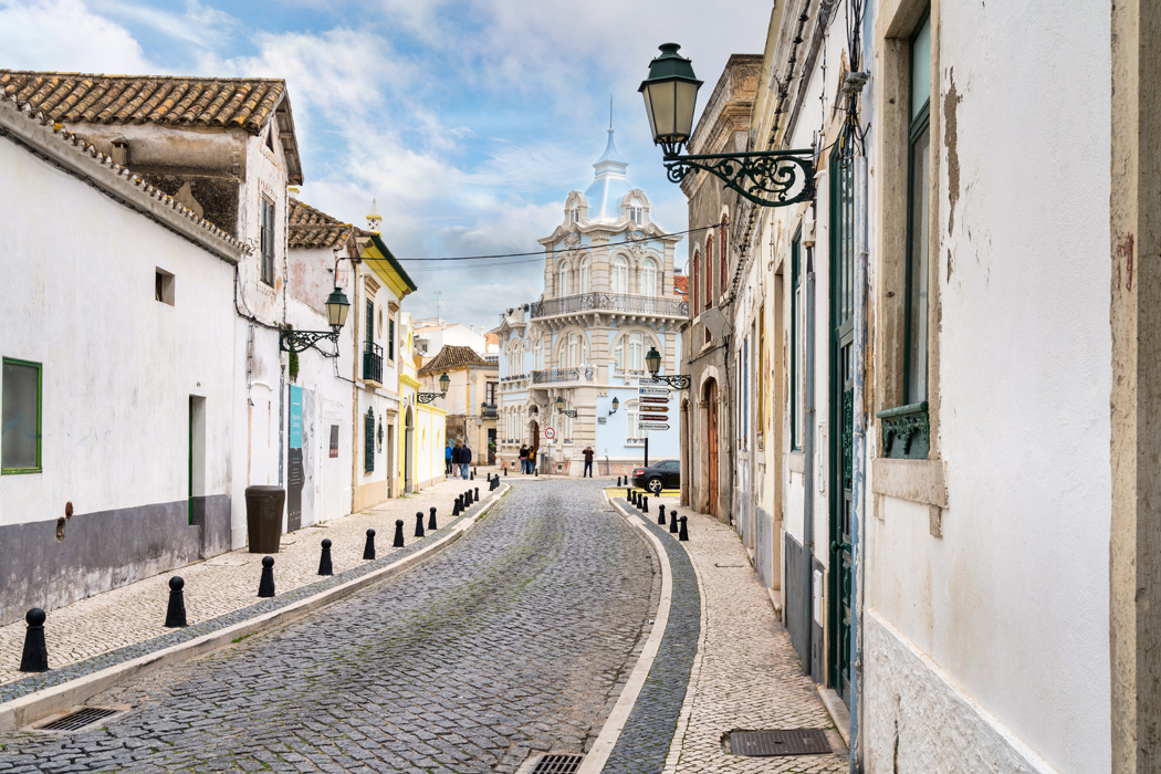 MEGA PORTEKİZ & ENDÜLÜS & İSPANYA Türk Hava Yolları ile 7 gece 