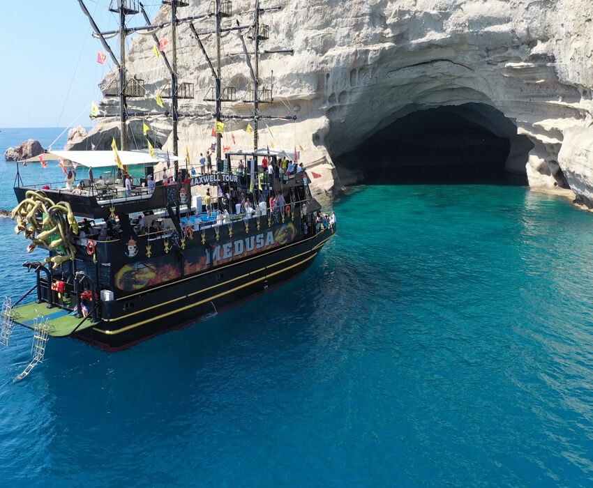 KEMER PIRATES YACHT TOUR